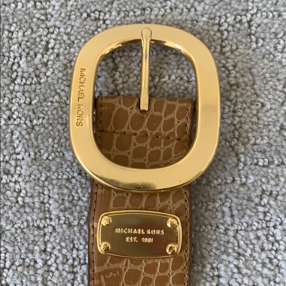 Michael Kors leather belt - Picture 2 of 6